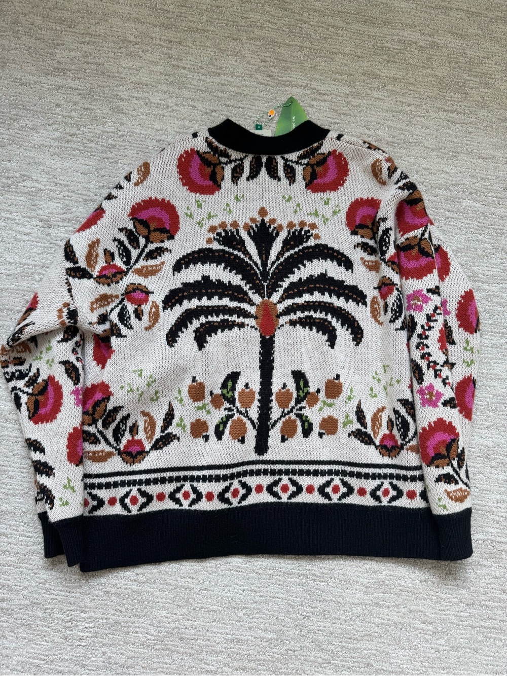 Cute cardigan Size M - Picture 4 of 4
